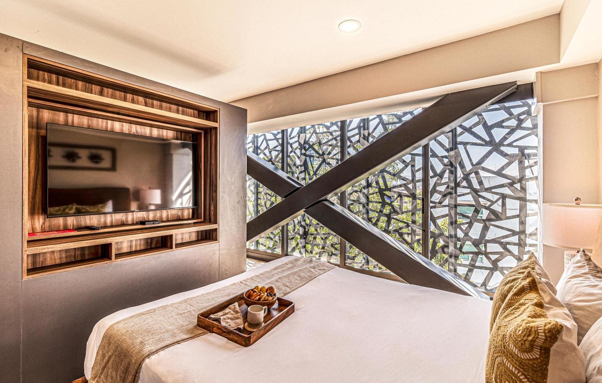 Two bedroom apartment with city view